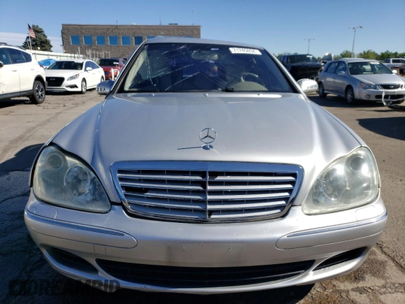 2004 Mercedes-Benz S-Class 4.3L with VIN WDBNG83JX4A423297, listed as a Copart auction lot 71745934 with 171,960 mi miles and Salvage Title. Bid and sale history available at carsss.com. Image 5.