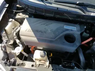 2017 Nissan Rogue SV Hybrid z VIN 5N1ET2MV3HC803776, wystawiony jako Copart lot #46274065 z przebiegiem 99 600 mil mil oraz Szkoda całkowita • Salvage title. Historia ofert i sprzedaży dostępna na DreamBid. Obrazek 13.