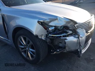 2014 Lexus LS 460 with VIN JTHBL5EF2E5132342, listed as a IAAI auction lot 41824998 with 75,301 mi miles and . Bid and sale history available at DreamBid. Image 6.