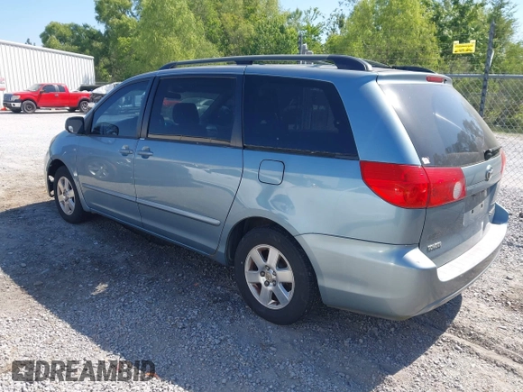 2007 Toyota Sienna CE with VIN 5TDZK23C07S046650, listed as a IAAI auction lot 42019170 with 294,359 mi miles. Bid and sale history available at carsss.com. Image 3.