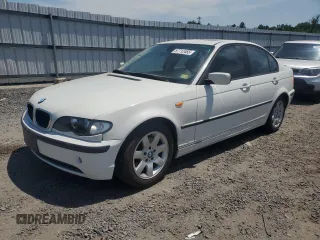 2005 BMW 3 Series 325i z VIN WBAEV33455KW18334, wystawiony jako Copart lot #57712465 z przebiegiem 157 576 mil mil oraz Szkoda całkowita • Salvage title. Historia ofert i sprzedaży dostępna na DreamBid. Obrazek 1.