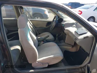 1995 Chevrolet Beretta z VIN 1G1LV1547SY276155, wystawiony jako IAAI lot #41703189 z przebiegiem 114 320 mil mil oraz . Historia ofert i sprzedaży dostępna na DreamBid. Obrazek 5.