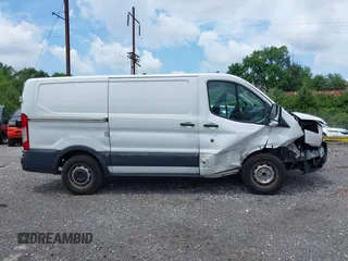 2017 Ford Transit с VIN 1FTYE1YM6HKA37281, выставлен на аукционе IAAI как лот 42621448 с пробегом 150 825 миль миль и . История ставок и продаж доступна на DreamBid. Изображение 12.
