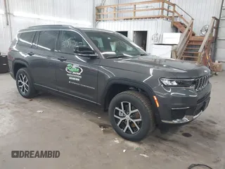 2025 Jeep Grand Cherokee Limited with VIN 1C4RJKBG3S8634319, listed as a IAAI auction lot 41817917 with 523 mi miles and . Bid and sale history available at DreamBid. Image 1.