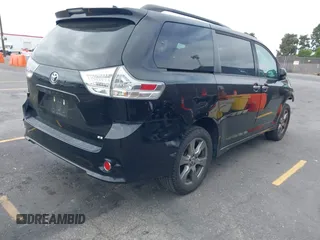 2018 Toyota Sienna SE with VIN 5TDXZ3DC0JS939237, listed as a IAAI auction lot 42249086 with 79,210 mi miles and . Bid and sale history available at DreamBid. Image 4.