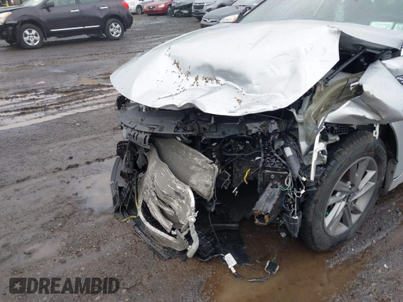2020 Kia Optima LX z VIN 5XXGT4L37LG400711, wystawiony jako IAAI lot #42333957 z przebiegiem 30 000 mil mil oraz . Historia ofert i sprzedaży dostępna na DreamBid. Obrazek 6.