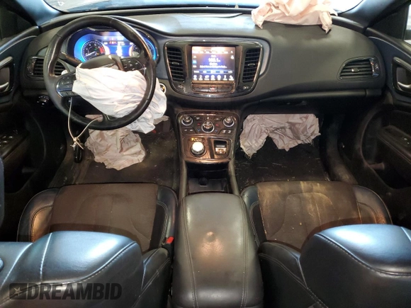 2015 Chrysler 200 S with VIN 1C3CCCBG7FN711906, listed as a Copart auction lot 70370874 with 102,033 mi miles and Clean Title. Bid and sale history available at DreamBid. Image 8.