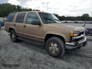 1995 Chevrolet Tahoe with VIN 1GNEK13K2SJ439871, listed as a Copart auction lot 73173034 with 274,829 mi miles and Salvage Title. Bid and sale history available at carsss.com. Image 4.