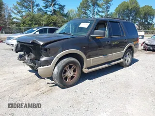 2006 Ford Expedition Eddie Bauer with VIN 1FMFU17556LA19216, listed as a IAAI auction lot 41813546 with 240,884 mi miles. Bid and sale history available at carsss.com. Image 2.