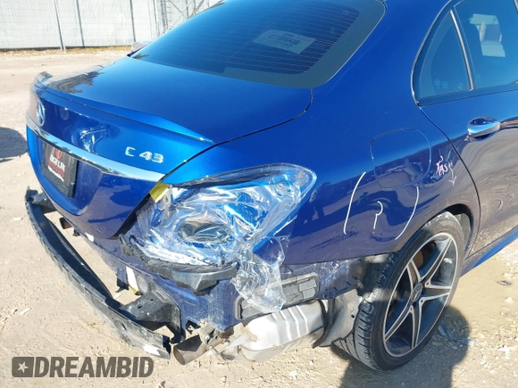 2018 Mercedes-Benz C 43 AMG z VIN 55SWF6EB2JU261301, wystawiony jako IAAI lot #41911808 z przebiegiem 59 707 mil mil oraz . Historia ofert i sprzedaży dostępna na DreamBid. Obrazek 17.