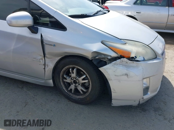 2010 Toyota Prius II with VIN JTDKN3DU8A0028512, listed as a IAAI auction lot 42046790 with 250,562 mi miles. Bid and sale history available at carsss.com. Image 6.