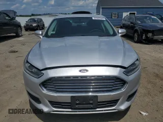 2016 Ford Fusion SE z VIN 3FA6P0H78GR220817, wystawiony jako Copart lot #62069005 z przebiegiem 153 886 mil mil oraz Szkoda całkowita • Salvage title. Historia ofert i sprzedaży dostępna na DreamBid. Obrazek 5.