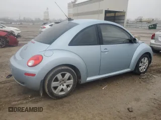 2010 Volkswagen New Beetle Coupe with VIN 3VWRW3AG3AM012593, listed as a Copart auction lot 42587655 with 86,246 mi miles and Salvage Title. Bid and sale history available at carsss.com. Image 3.