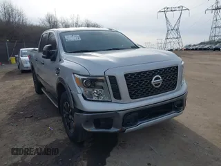 2017 Nissan Titan SL z VIN 1N6AA1E58HN506456, wystawiony jako IAAI lot #41521294 z przebiegiem 59 252 mil mil oraz . Historia ofert i sprzedaży dostępna na DreamBid. Obrazek 6.