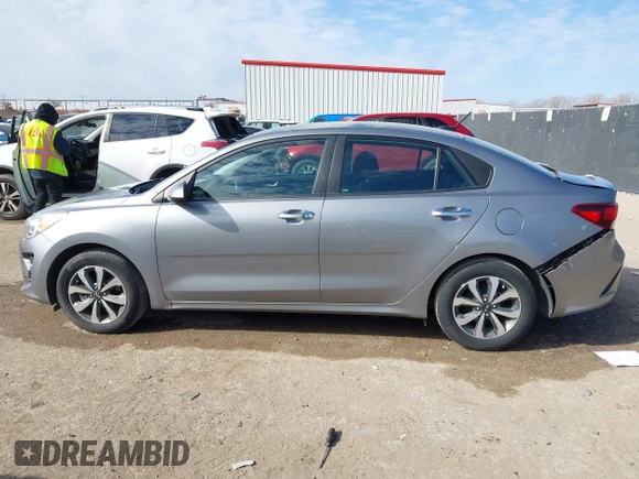 2021 Kia Rio S with VIN 3KPA24AD5ME424195, listed as a IAAI auction lot 41430268 with 17,367 mi miles. Bid and sale history available at carsss.com. Image 14.