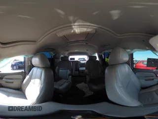 2010 GMC Yukon SLT with VIN 1GKUCCE01AR272822, listed as a IAAI auction lot 40572095 with 268,019 mi miles. Bid and sale history available at carsss.com. Image 18.