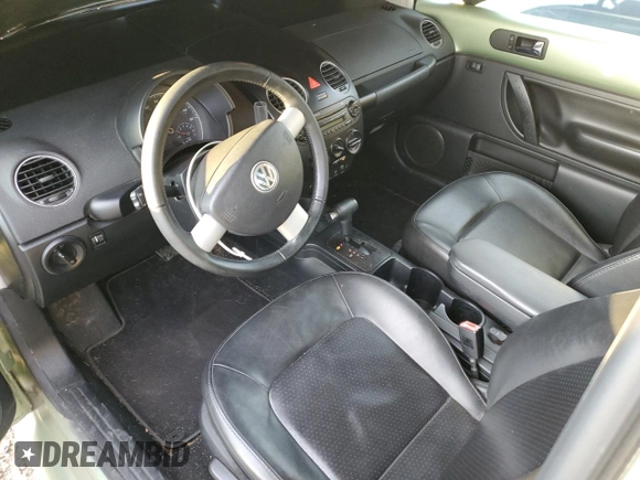 2009 Volkswagen New Beetle Coupe S with VIN 3VWPW31C99M513021, listed as a Copart auction lot 83521914 with 82,850 mi miles and Clean Title. Bid and sale history available at carsss.com. Image 8.