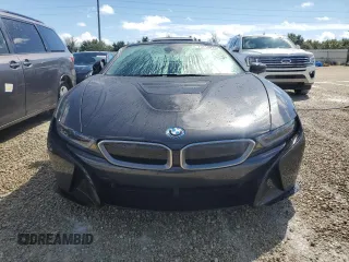 2019 BMW i8 z VIN WBY2Z6C5XK7D69288, wystawiony jako Copart lot #73712474 z przebiegiem 20 844 mil mil oraz Nie do naprawy • Non repairable. Historia ofert i sprzedaży dostępna na DreamBid. Obrazek 5.