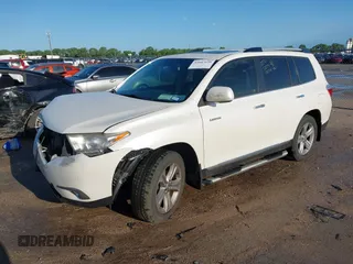 2012 Toyota Highlander Limited z VIN 5TDYK3EH4CS055758, wystawiony jako IAAI lot #42087650 z przebiegiem 108 221 mil mil oraz . Historia ofert i sprzedaży dostępna na DreamBid. Obrazek 18.