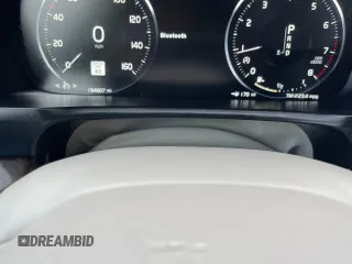 2016 Volvo XC90 T5 Momentum z VIN YV4102KK3G1080894, wystawiony jako Copart lot #56433025 z przebiegiem 194 607 mil mil oraz Czysty tytuł • Clean title. Historia ofert i sprzedaży dostępna na DreamBid. Obrazek 8.