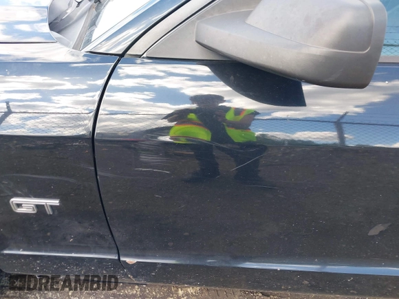 2007 Ford Mustang GT Deluxe с VIN 1ZVFT82H075309397, выставлен на аукционе IAAI как лот 42197424 с пробегом 279 403 миль миль и . История ставок и продаж доступна на DreamBid. Изображение 17.
