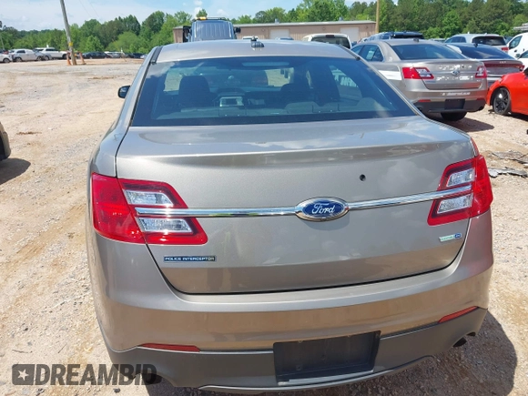 2016 Ford Police Interceptor z VIN 1FAHP2MKXGG116013, wystawiony jako IAAI lot #42237717 z przebiegiem 104 137 mil mil oraz . Historia ofert i sprzedaży dostępna na DreamBid. Obrazek 16.