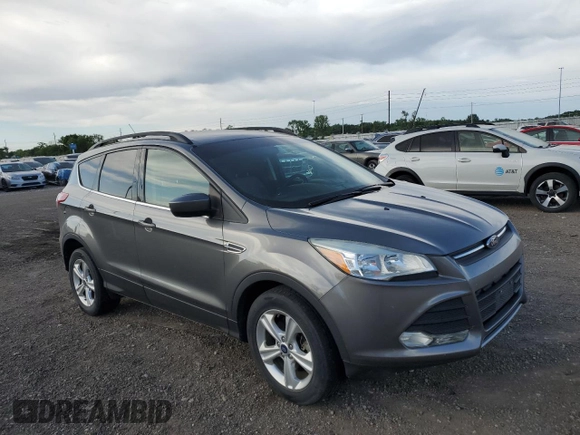 2014 Ford Escape SE z VIN 1FMCU9GX3EUE26446, wystawiony jako Copart lot #57113865 z przebiegiem 145 699 mil mil oraz Szkoda całkowita • Salvage title. Historia ofert i sprzedaży dostępna na DreamBid. Obrazek 4.
