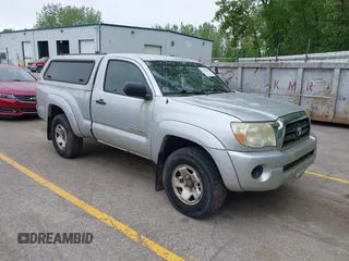 2006 Toyota Tacoma z VIN 5TEPX42N56Z256038, wystawiony jako IAAI lot #42290164 z przebiegiem 263 291 mil mil oraz . Historia ofert i sprzedaży dostępna na DreamBid. Obrazek 1.