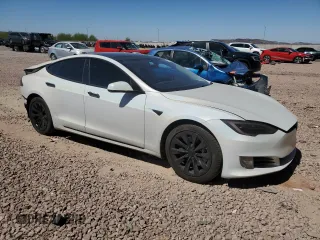 2017 Tesla Model S 60 with VIN 5YJSA1E13HF190581, listed as a Copart auction lot 57383595 with 88,219 mi miles and Salvage title. Bid and sale history available at DreamBid. Image 4.
