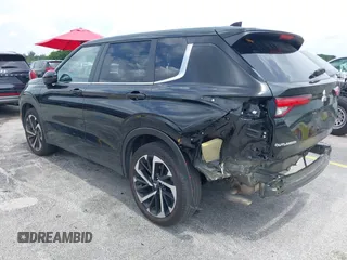 2024 Mitsubishi Outlander SE z VIN JA4J3VA89RZ076932, wystawiony jako IAAI lot #42387815 z przebiegiem 18 228 mil mil oraz . Historia ofert i sprzedaży dostępna na DreamBid. Obrazek 3.