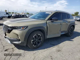 2023 Mazda CX-50 Meridian Edition z VIN 7MMVABXY0PN127340, wystawiony jako Copart lot #57046945 z przebiegiem 48 812 mil mil oraz Szkoda całkowita • Salvage title. Historia ofert i sprzedaży dostępna na DreamBid. Obrazek 1.
