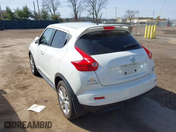 2014 Nissan Juke S with VIN JN8AF5MV2ET355896, listed as a IAAI auction lot 41840735 with 119,406 mi miles. Bid and sale history available at carsss.com. Image 3.