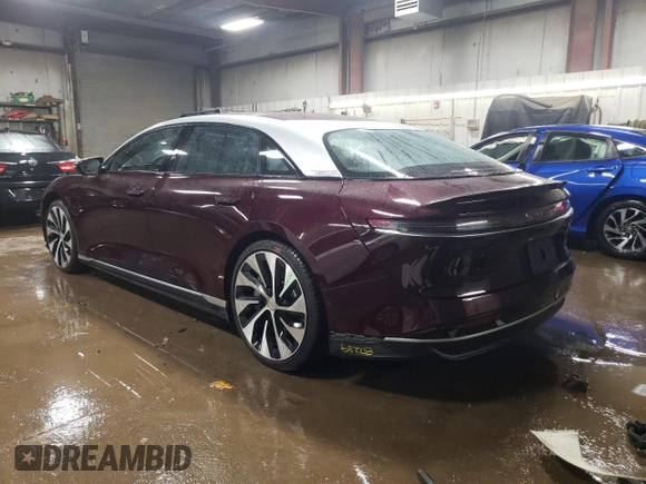 2022 Lucid Air Grand Touring z VIN 50EA1GBA0NA001260, wystawiony jako Copart lot #52131155 z przebiegiem 25 673 mil mil oraz Szkody całkowita. Historia ofert i sprzedaży dostępna na DreamBid. Obrazek 2.