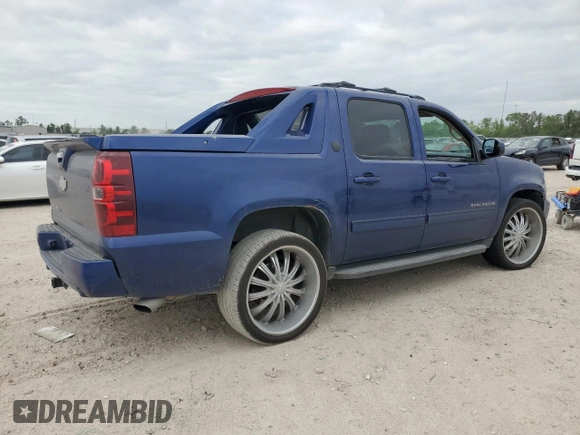 2013 Chevrolet Avalanche LS with VIN 3GNMCEE08DG261223, listed as a Copart auction lot 52875655 with Not provided miles and Salvage title. Bid and sale history available at DreamBid. Image 3.
