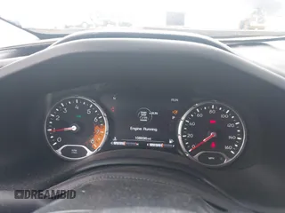 2017 Jeep Renegade Latitude z VIN ZACCJBBB7HPF22652, wystawiony jako IAAI lot #42230081 z przebiegiem 108 696 mil mil oraz . Historia ofert i sprzedaży dostępna na DreamBid. Obrazek 7.