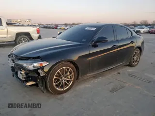 2017 Alfa Romeo Giulia with VIN ZARFAEBN8H7555719, listed as a Copart auction lot 50105415 with 39,695 mi miles and Salvage Title. Bid and sale history available at carsss.com. Image 1.
