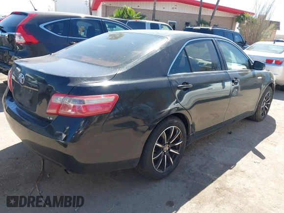 2008 Toyota Camry LE z VIN 4T4BE46KX8R023995, wystawiony jako IAAI lot #41837407 z przebiegiem 197 425 mil mil oraz . Historia ofert i sprzedaży dostępna na DreamBid. Obrazek 4.