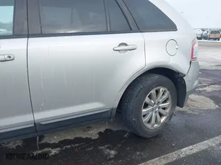 2009 Ford Edge SEL with VIN 2FMDK38C49BA59877, listed as a IAAI auction lot 41376870 with 102,192 mi miles. Bid and sale history available at carsss.com. Image 6.