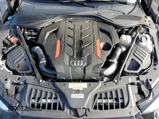 2020 Audi S8 z VIN WAU8SAF8XLN015240, wystawiony jako Copart lot #85310064 z przebiegiem 31 303 mil mil oraz Szkoda całkowita • Salvage title. Historia ofert i sprzedaży dostępna na DreamBid. Obrazek 11.