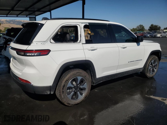 2025 Jeep Grand Cherokee z VIN 1C4RJYB69S8700608, wystawiony jako Copart lot #64587425 z przebiegiem 6 289 mil mil oraz Czysty tytuł • Clean title. Historia ofert i sprzedaży dostępna na DreamBid. Obrazek 3.