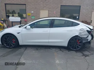 2020 Tesla Model 3 Performance z VIN 5YJ3E1EC9LF641242, wystawiony jako IAAI lot #42380146 z przebiegiem Nie podano mil oraz . Historia ofert i sprzedaży dostępna na DreamBid. Obrazek 15.