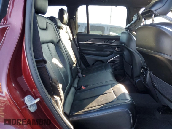 2022 Jeep Grand Cherokee Overland with VIN 1C4RJHDG1N8630323, listed as a Copart auction lot 45178015 with 31,493 mi miles and Salvage title. Bid and sale history available at DreamBid. Image 11.
