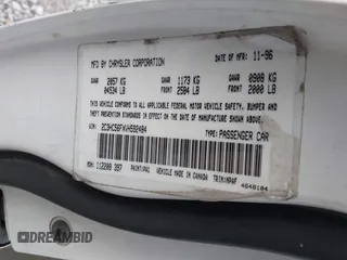 1997 Chrysler LHS z VIN 2C3HC56FXVH592484, wystawiony jako IAAI lot #41667403 z przebiegiem 139 051 mil mil oraz . Historia ofert i sprzedaży dostępna na DreamBid. Obrazek 9.