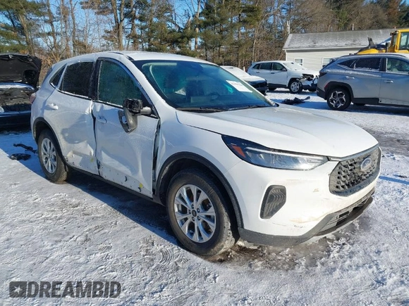 2023 Ford Escape Active with VIN 1FMCU9GN7PUB42996, listed as a IAAI auction lot 41395224 with 25,928 mi miles and . Bid and sale history available at carsss.com. Image 1.