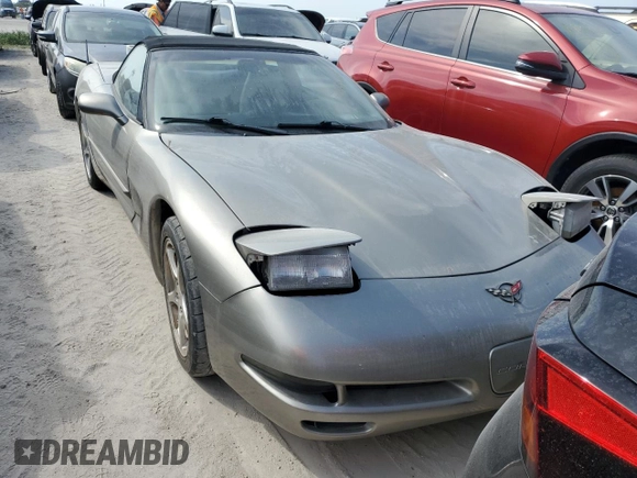 2002 Chevrolet Corvette with VIN 1G1YY32G625118415, listed as a Copart auction lot 76547604 with 0 mi miles and Non Repairable. Bid and sale history available at carsss.com. Image 5.