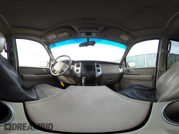 2010 Ford Expedition Max Limited с VIN 1FMJK2A57AEB70862, выставлен на аукционе IAAI как лот 40696357 с пробегом Не указан миль и . История ставок и продаж доступна на DreamBid. Изображение 19.
