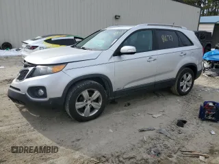 2013 Kia Sorento EX with VIN 5XYKUCA6XDG406692, listed as a Copart auction lot 42335445 with 88,147 mi miles and Salvage Title. Bid and sale history available at carsss.com. Image 1.