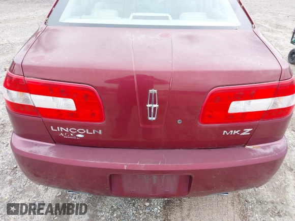 2007 Lincoln MKZ z VIN 3LNHM26TX7R625371, wystawiony jako IAAI lot #42051234 z przebiegiem 152 777 mil mil oraz . Historia ofert i sprzedaży dostępna na DreamBid. Obrazek 6.