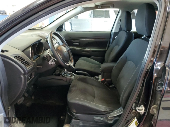 2015 Mitsubishi Outlander SE z VIN 4A4AR4AU1FE008955, wystawiony jako Copart lot #62471585 z przebiegiem 151 806 mil mil oraz Szkoda całkowita • Salvage title. Historia ofert i sprzedaży dostępna na DreamBid. Obrazek 7.