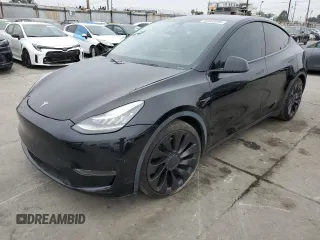 2020 Tesla Model Y Long Range z VIN 5YJYGDEF2LF039987, wystawiony jako Copart lot #60665285 z przebiegiem 45 983 mil mil oraz Szkoda całkowita • Salvage title. Historia ofert i sprzedaży dostępna na DreamBid. Obrazek 1.